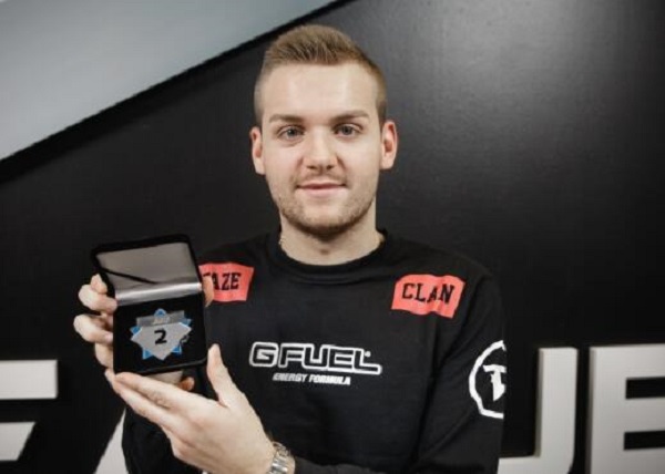 队友捡满宝 队友捡满宝